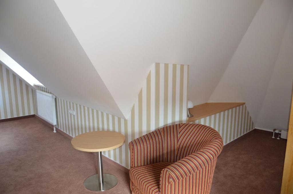 Hotel Ortel Gmbh Besigheim Zimmer foto