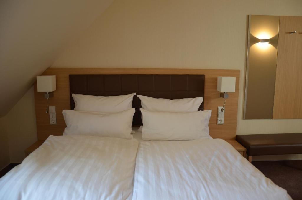 Hotel Ortel Gmbh Besigheim Zimmer foto